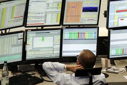 Турецкий индекс падает, доллар растет