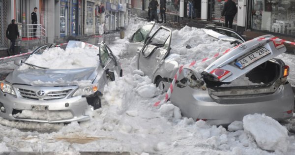 Снег оборвал жизнь пожилого мужчины