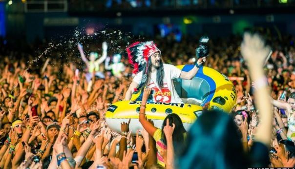 Стив Аоки встряхнет Стамбул в субботу