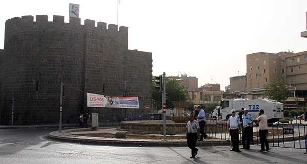 Обрушение здания: 3 погибших военных