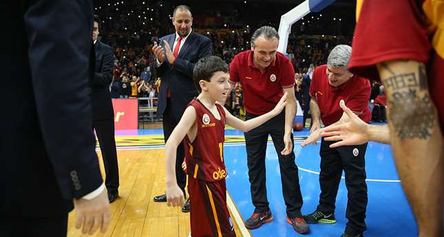 Галатасарай осуществил мечту 9-летнего мальчика