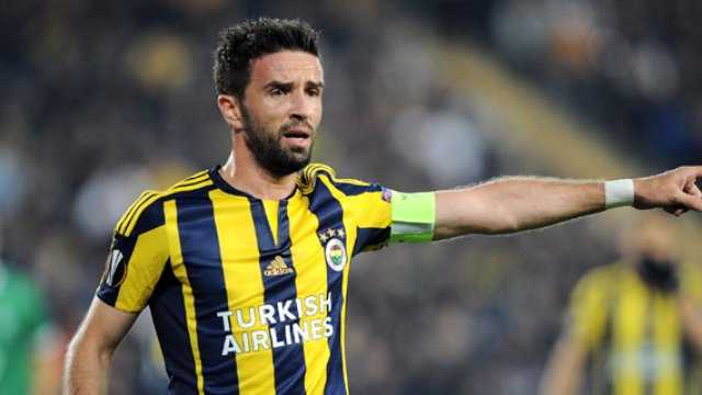 Капитан Фенербахче избежал дисквалификации