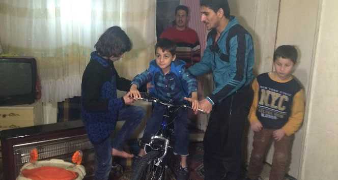 Сирийский мальчик простил рыночного торговца
