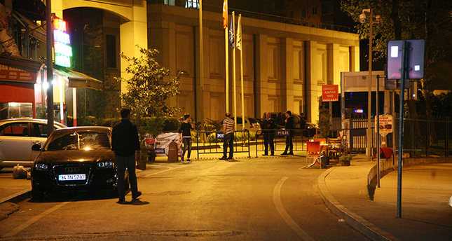 Здание партии АКР в Стамбуле забросали гранатами