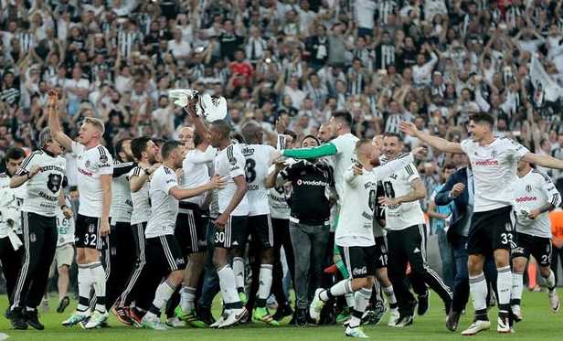 Бешикташ стал чемпионом Турции впервые с 2009 года