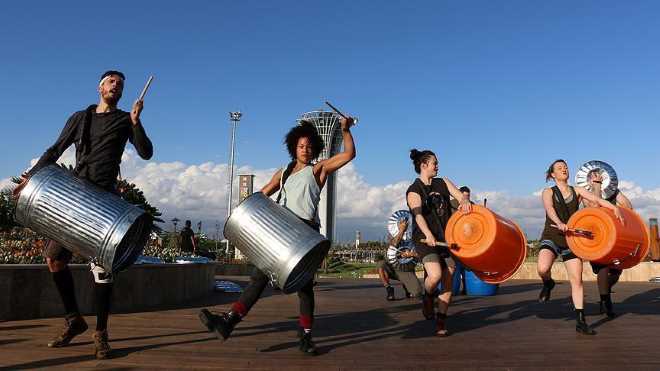 Stomp раскачивает ЭКСПО 2016 своими ритмами