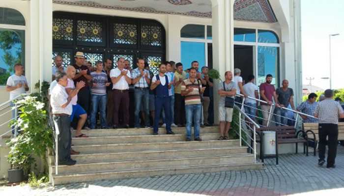 Торговцы в Аланье вышли помолиться, чтобы приехали туристы