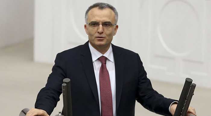 1500 финансистов уволены вслед за судьями и полицейскими