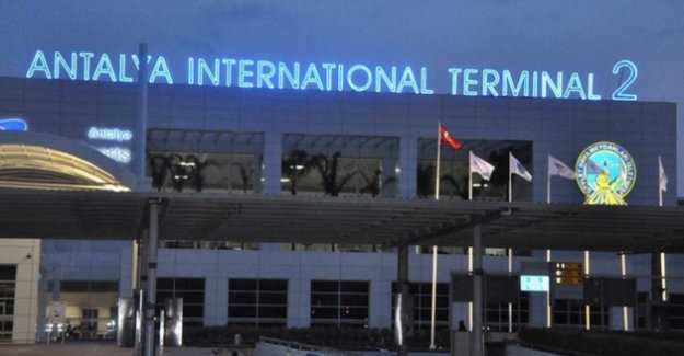 Аэропорт Анталии в июне недосчитался 55% пассажиров