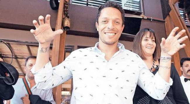 Адриано готов стать частью «Бешикташа»