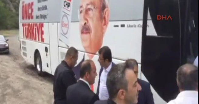 Обстрелян кортеж лидера СНР Кемаля Кылычдароглу