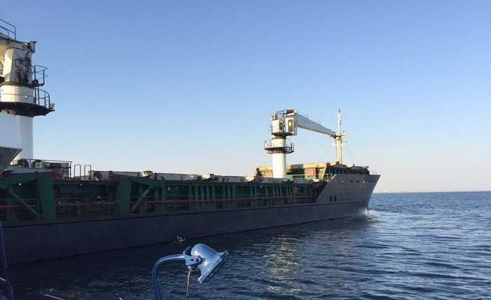 Заложников на турецком судне удалось освободить