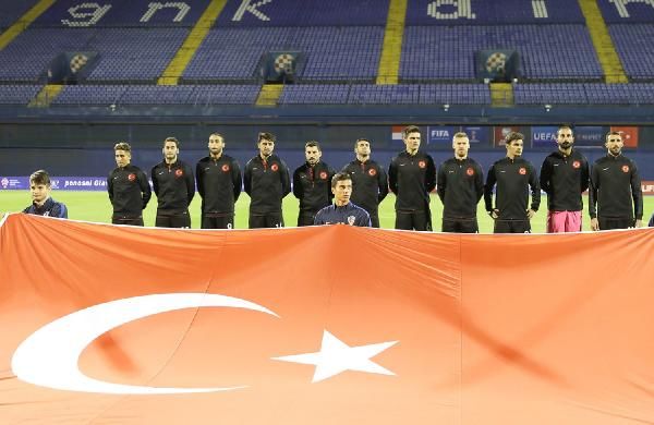 Турция отбирает на выезде очки у Хорватии