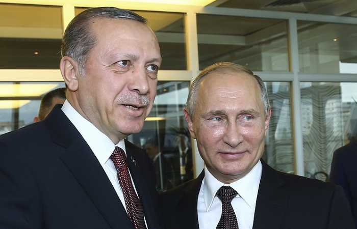 Кремль подтвердил переговоры с Анкарой по открытию полетов