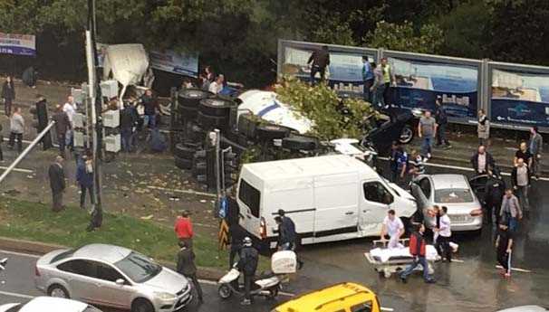 Масштабное ДТП в Стамбуле: 7 машин, 1 погибший