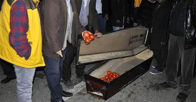 Фермеры Анталии попрощались со своим урожаем