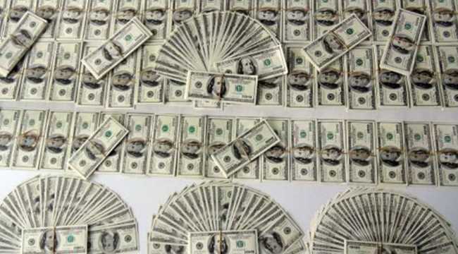 Киргизы и узбеки задержаны в аэропорту с $9.5 млн