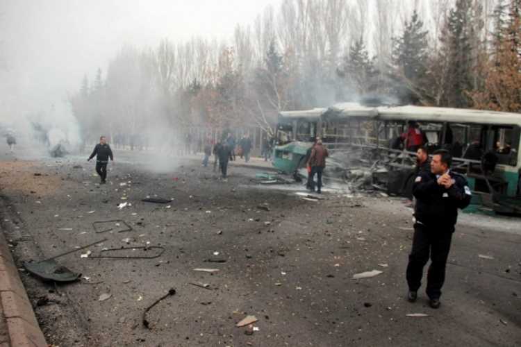 Теракт в Кайсери: 13 погибших, 48 раненых