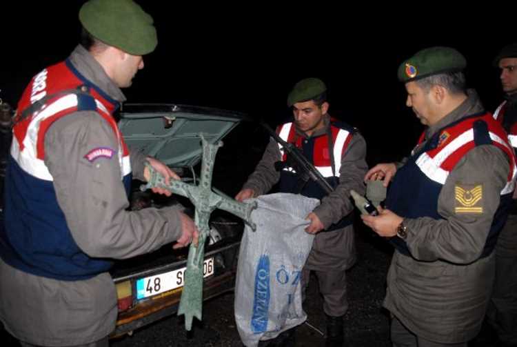 10 млн лир в багажнике автомобиля «черных археологов»