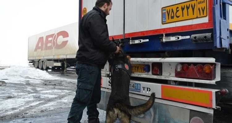 153 килограмма героина не доехали до Италии