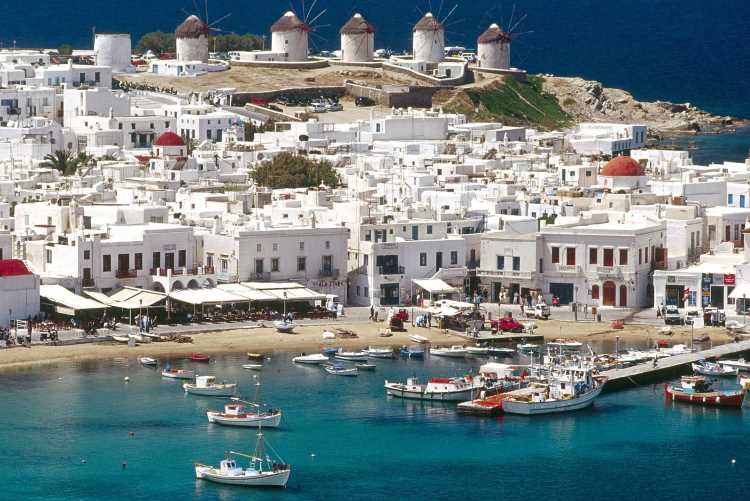 Острова Греции будут принимать туристов из Турции без виз