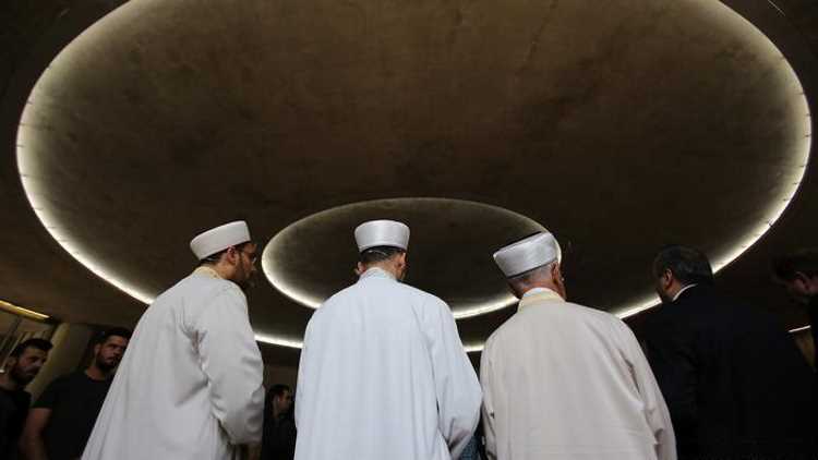 Германия обвиняет турецких имамов в шпионаже
