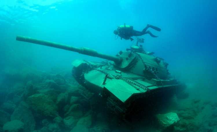 К достопримечательностям Каша добавился подводный танк