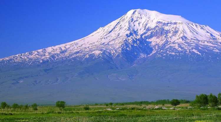 Ученые заявляют о найденном Ноевом Ковчеге в Турции