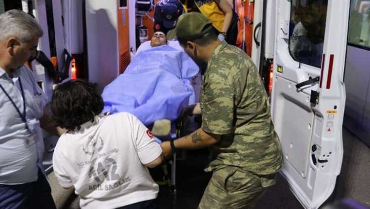 Около 400 солдат доставлены в больницы из-за отравления