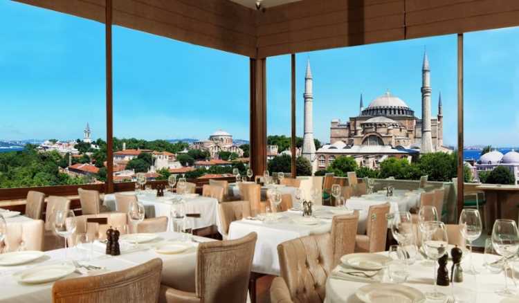 Цены на отели Турции упали вдвое за 5 лет