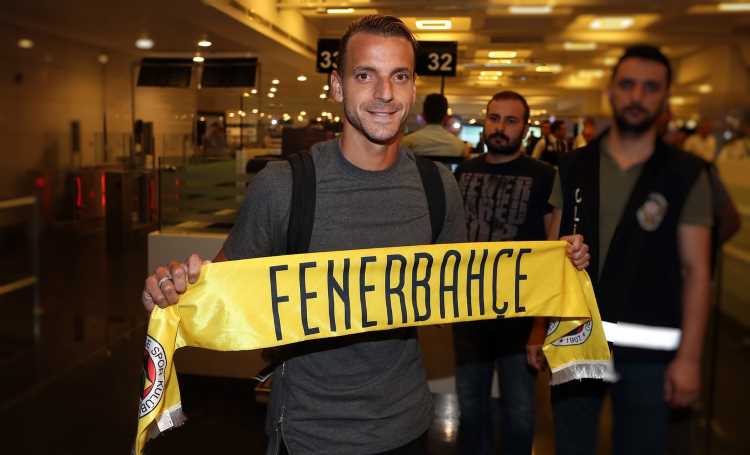 Звезда «Вильярреала» на острие атаки «Фенербахче»