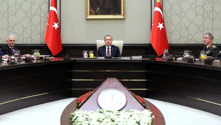 СНБ Турции решил продлить режим ЧП на 90 дней