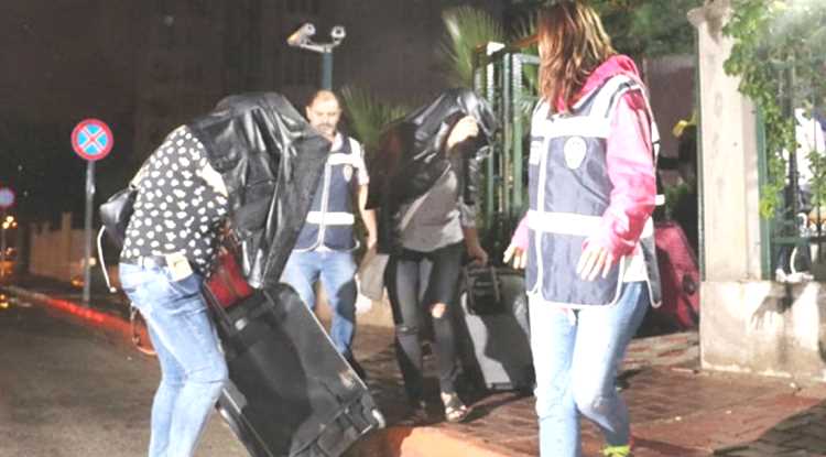 Полиция Анталии депортировала 10 жриц любви