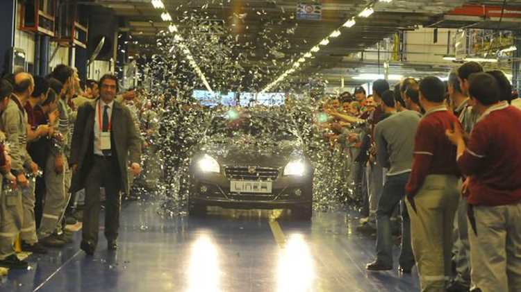 С конвейера в Бурсе сошел последний Fiat Linea