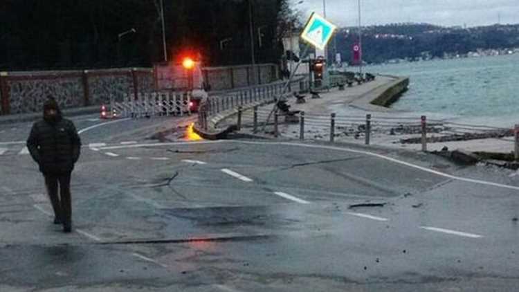 Набережная в Стамбуле грозит уйти под воду