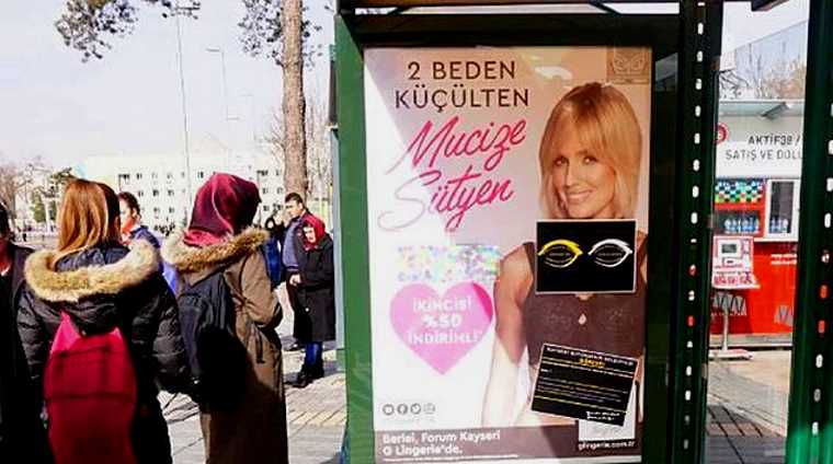 Реклама лифчика стал причиной споров в Турции
