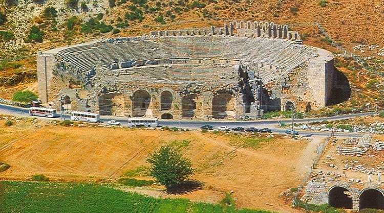 Амфитеатр Перге впервые пройдет через реставрацию