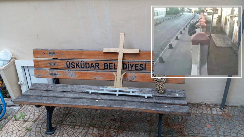 Задержан мужчина, сломавший крест в стамбульской церкви