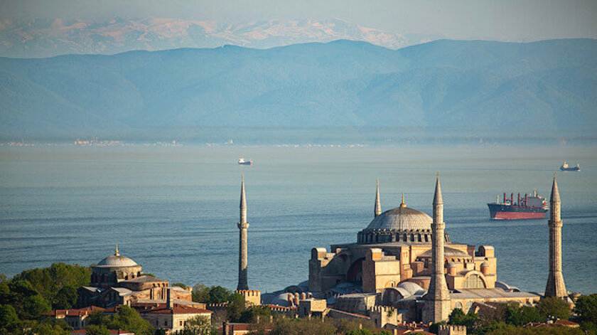 Чистый воздух Стамбула позволяет увидеть Улудаг