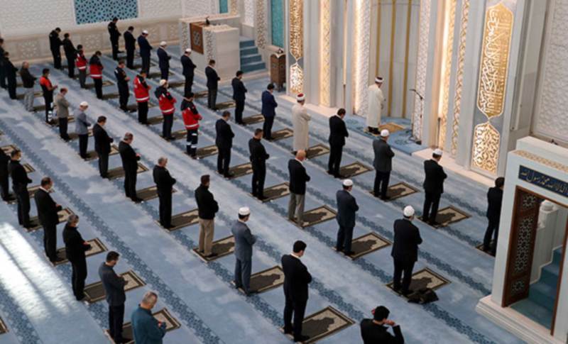 В Турции состоялся первый намаз в мечети