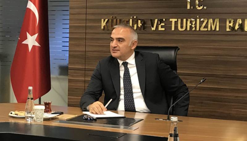 Министр туризма Турции прибудет сегодня в Москву
