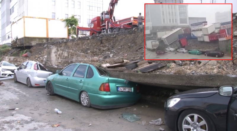 Стена погребла под собой 4 автомобиля