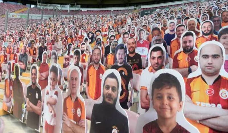 Турецких фанатов пустят на трибуны в октябре