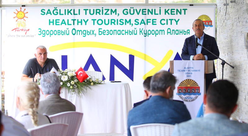 «ЕС не пускает туристов в Турцию по политическим причинам»