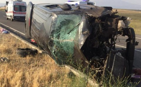 Семья попала в ДТП: 3 погибших, 6 пострадавших