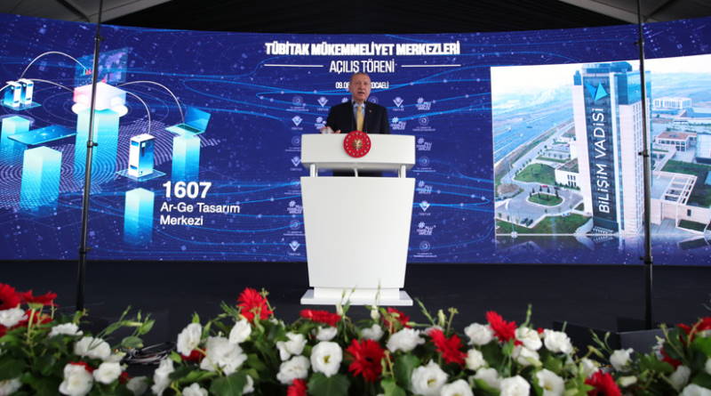 Турция приступила к испытаниям вакцины против COVID-19