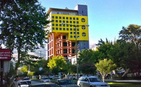 Жители Мараша против сноса символа города