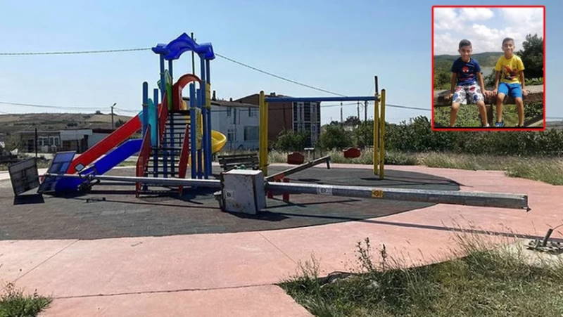 Фонарь убил ребенка на детской площадке в Стамбуле