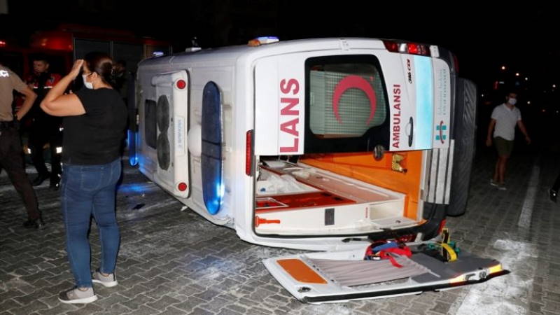 ДТП со скорой помощью: 3 пострадавших россиян