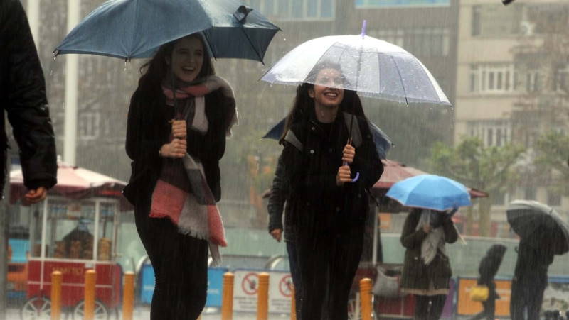 Вместе с теплом в Турцию идут дожди